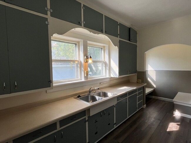 Photo - 709 Henrietta St Unit 711