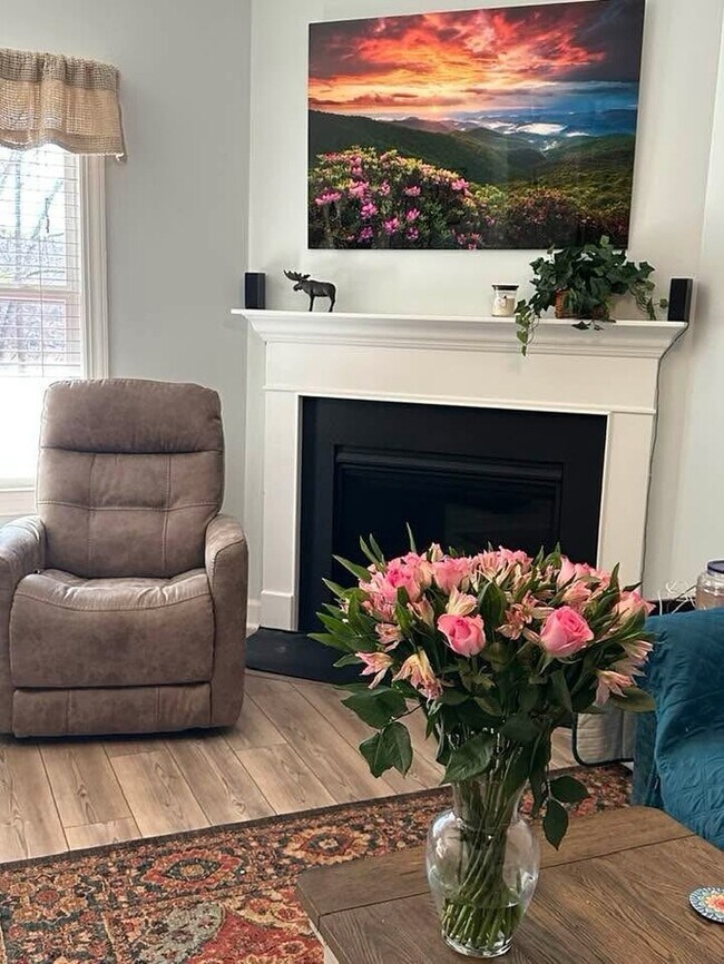 Photo - 3 Bedroom 2.5 Bathroom