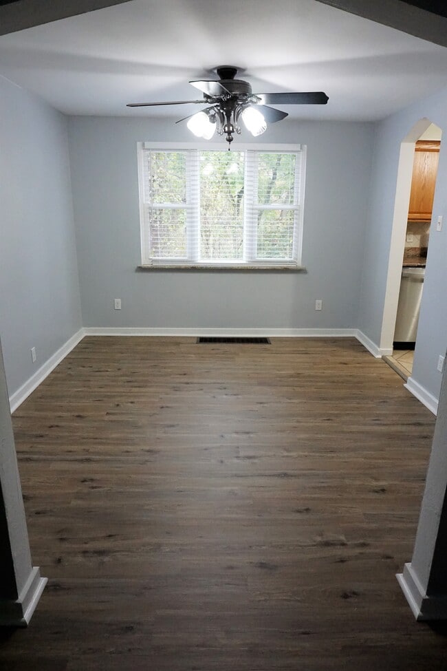 Photo - 3143 Glendale Ave