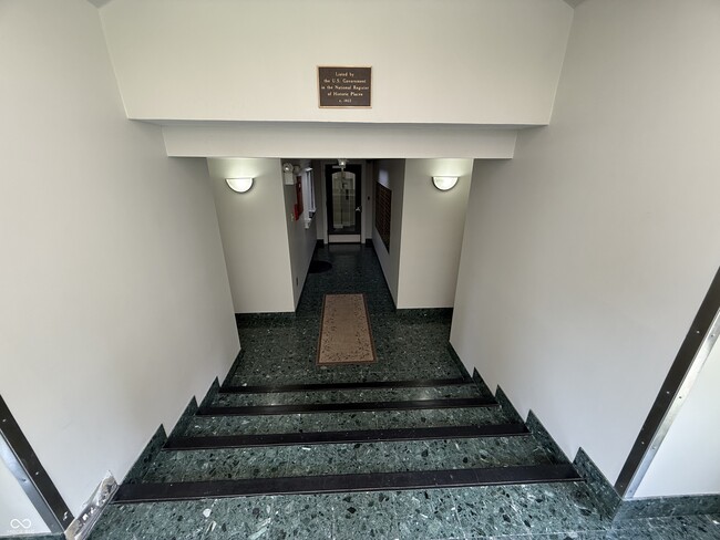 Photo - 230 E 9th St Unidad 401