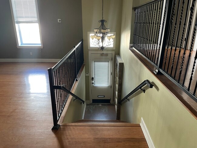 Entrance (interior view) - 102 N Front St Unit 1