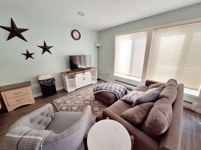 Photo - Updated modern studio apartment