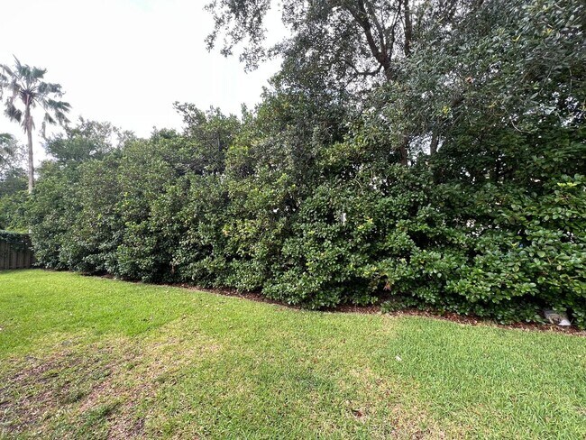 4 Bed 3 Bath Home Near Jacksonville Beach. Pet Friendly! OPEN HOUSE: FRIDAY, OCTOBER 2ND. 4–6 PM!