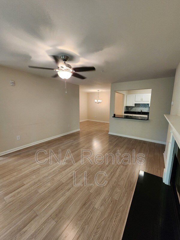 Photo - 807 Country Park Dr