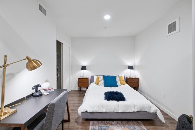 Photo - Commons at Ballard