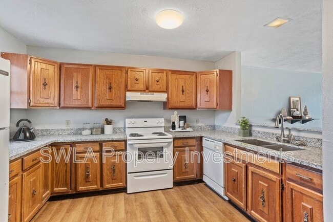 Photo - 475 N Perkins