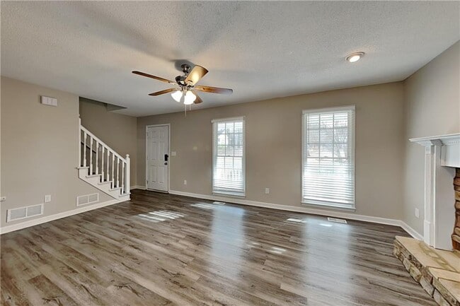 Photo - 48 Bethnal Way