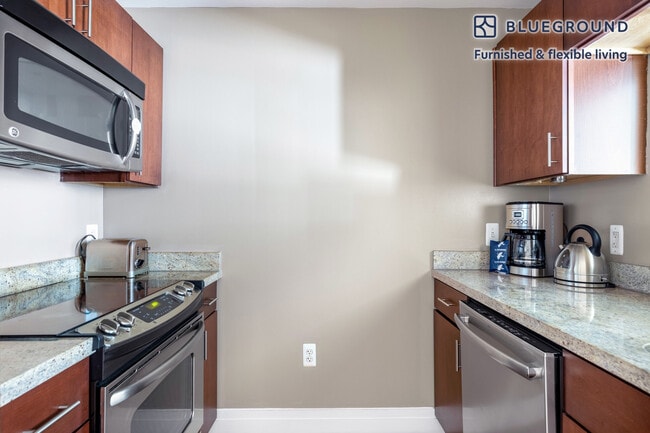 Photo - 2221 I St NW Unidad SI FL6-ID226