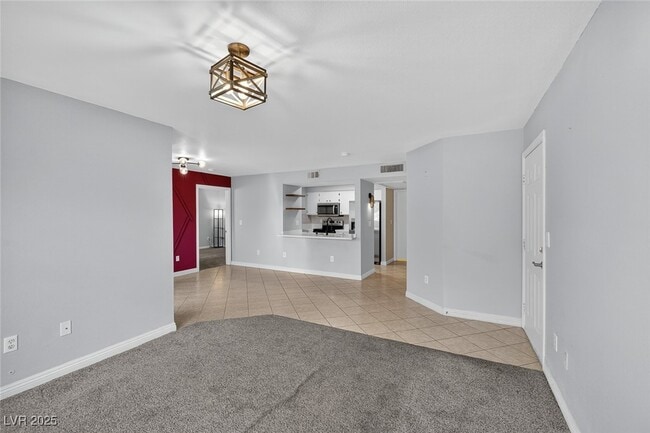 Building Photo - 1150 N Buffalo Dr Unit 1067 Rental