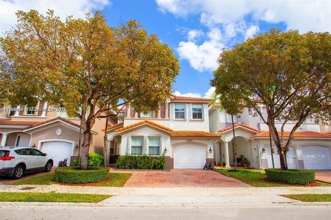 Building Photo - 10857 NW 84th St Rental