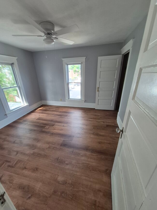 Photo - 259 E 3rd St