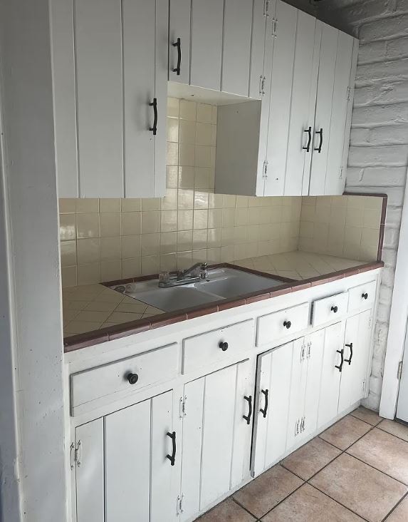 Photo - 3250 E Water St