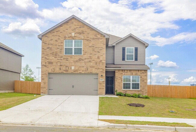 Building Photo - 18513 Quiet Range Dr