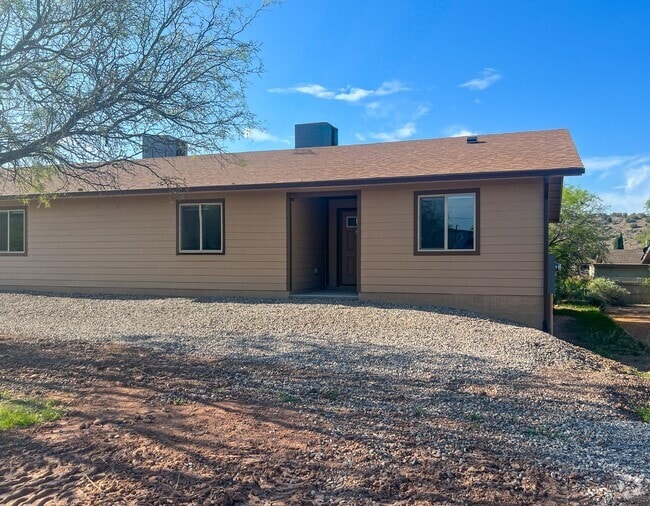 Building Photo - DUPLEX APARTMENT - RIMROCK/LAKE MONTEZUMA