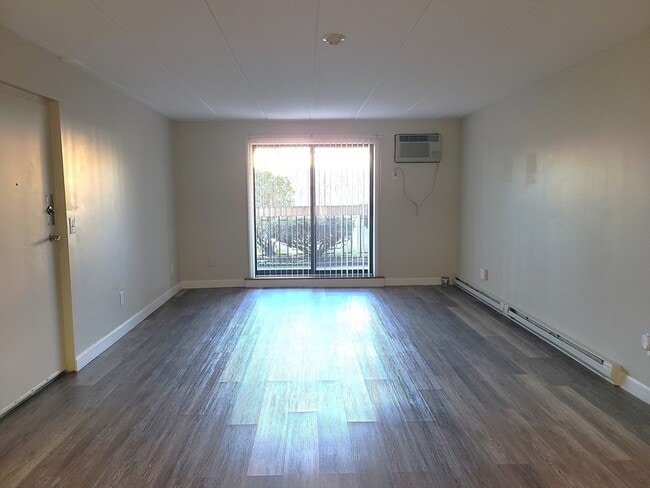 Photo - 576 Washington St Unit 114