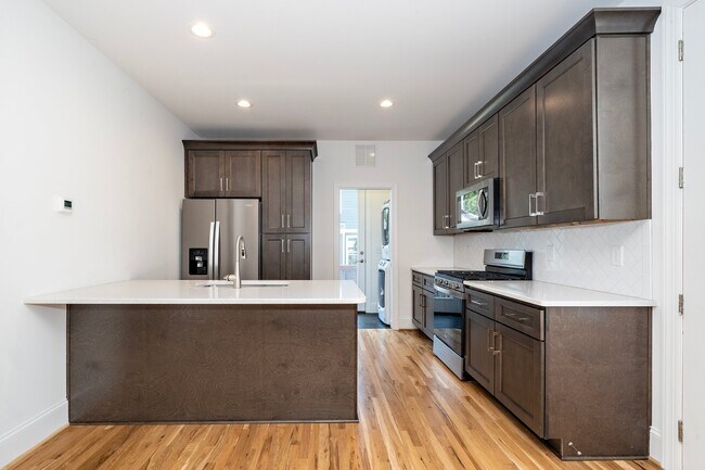 Photo - 3814 Kelford St
