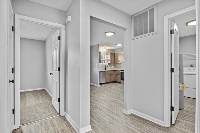 2Bed 1.5Bath Apartment