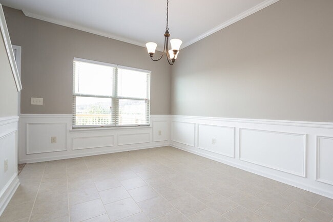 Photo - 53 Hamilton Blvd NW