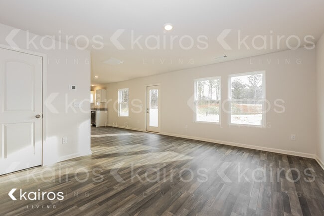 Photo - 845 VISTAMOUNT PATH