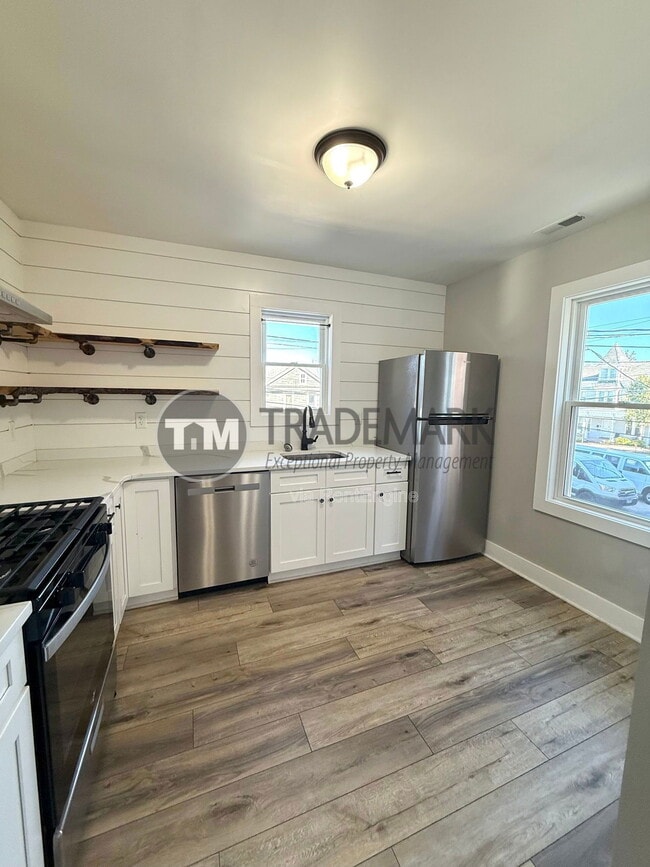 Photo - 42 N State St