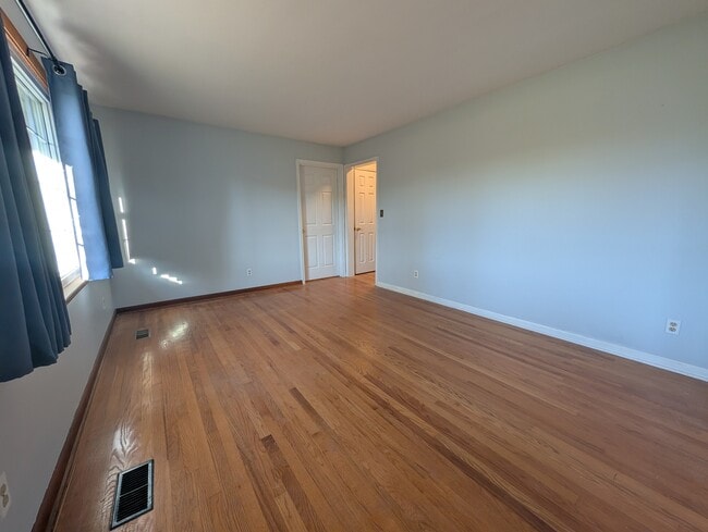 Photo - 6138 Village Hwy