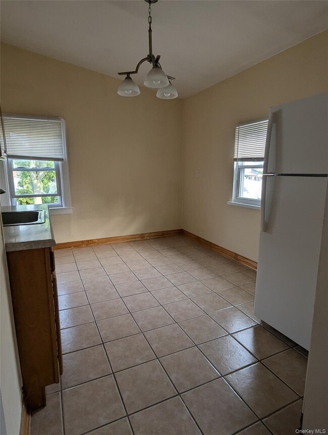 Photo - 2937 Davis St