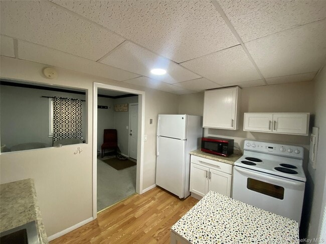 Photo - 702 Fox Run Ln Unit 1