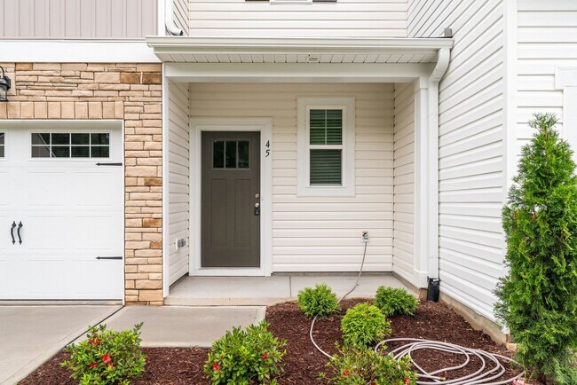 Photo - New Construction 3 Bed 2.5 Bath Townhome