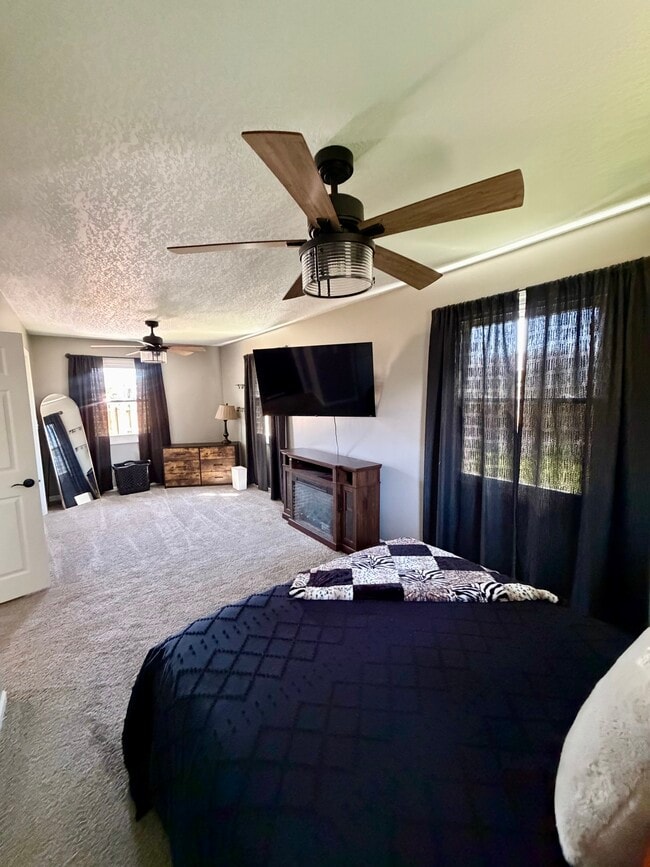 Photo - 2727 Greenacre Dr