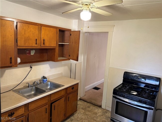 Photo - 3653 W 46th St