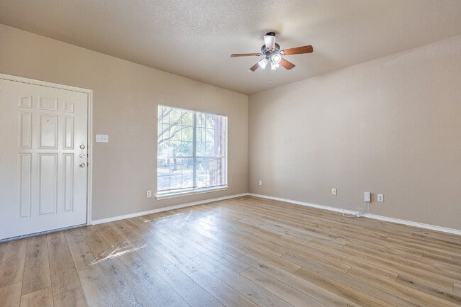 Photo - 11716 Channing Dr