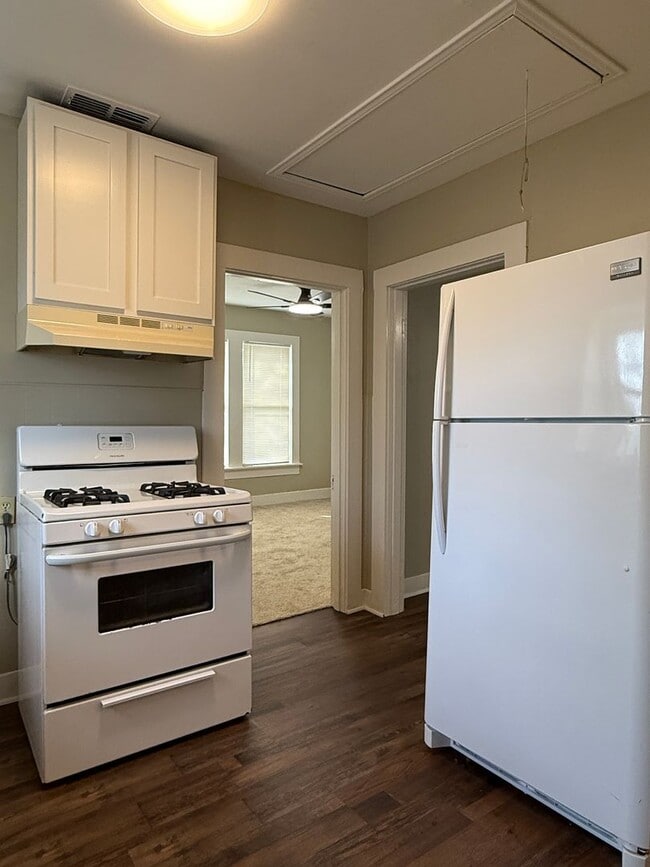 Photo - 1 Bedroom 1 Bath - Fenced Yard