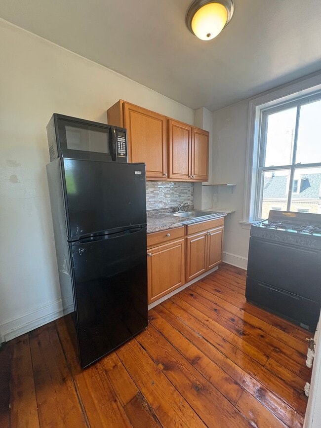 Photo - 3rd floor apartment near Central Market and all Downtown Amenities!