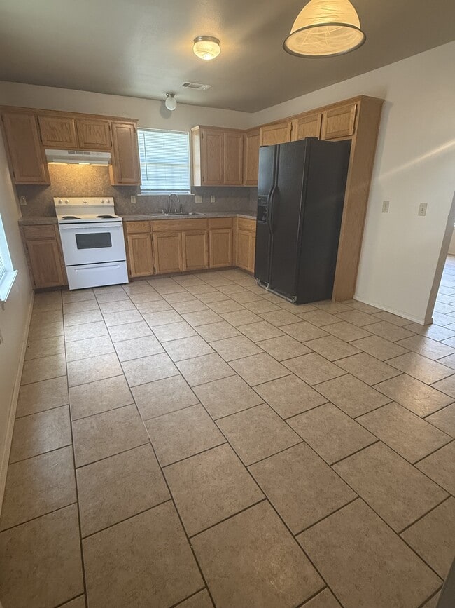 Photo - 818 NW 3rd St