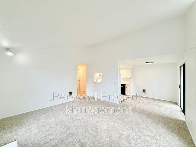 Photo - 1410 NE 72nd St Unit 3