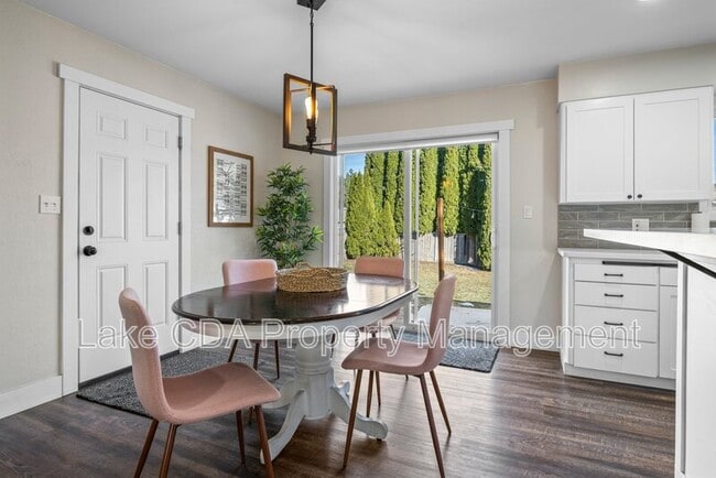 Photo - 3870 N Honeysuckle Dr Unit A