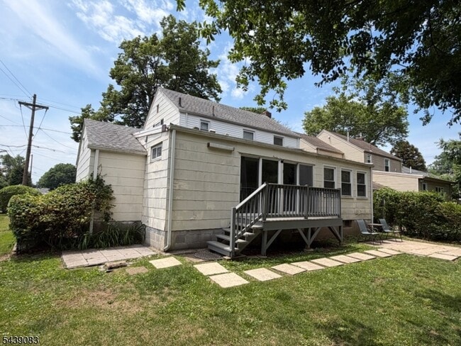 Photo - 19 Alexander Ave