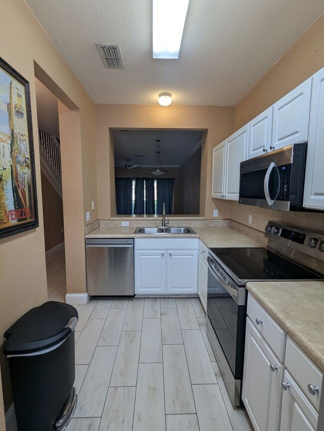 Photo - 4872 NW 42nd Rd