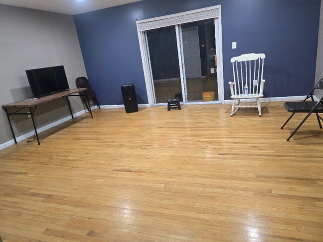 Photo - 529 Linden Ave Unidad 2 Floor