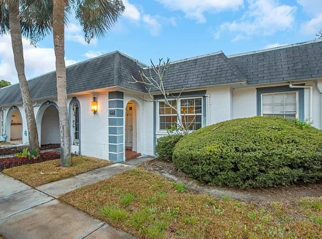 Building Photo - 4219 Sheldon Pl