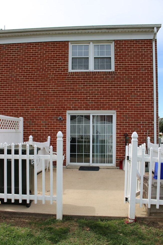 Photo - Townhouse