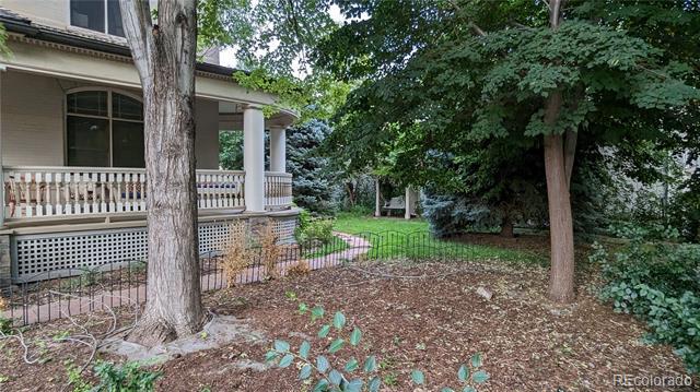 Photo - 1070 N Marion St