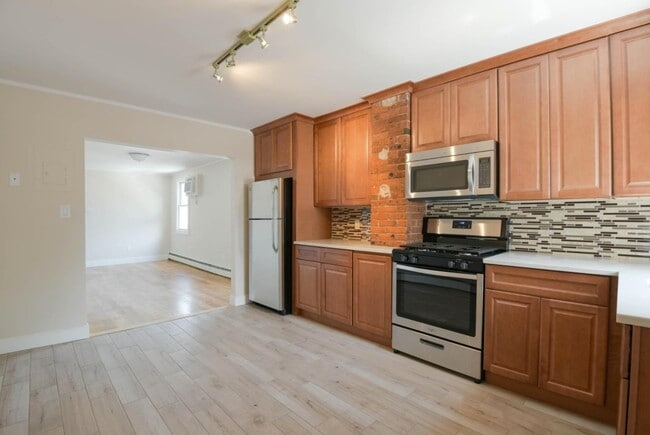Building Photo - 494 Avenue C Unit 2R Rental