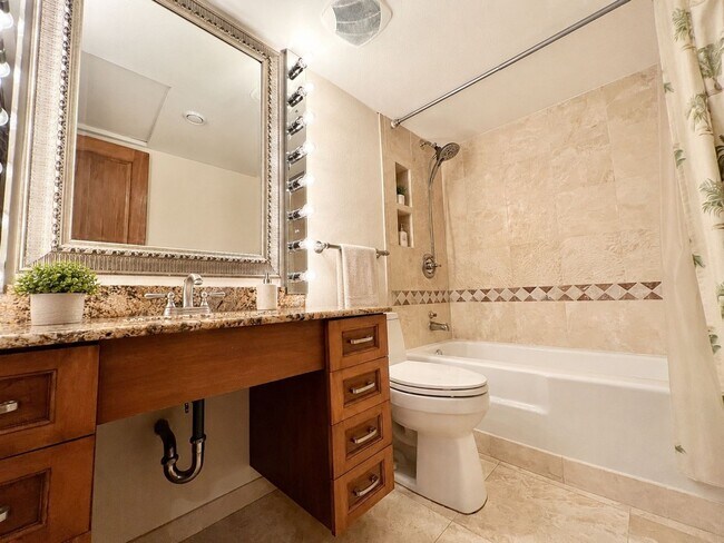 Photo - 649 W Oakland Park Blvd