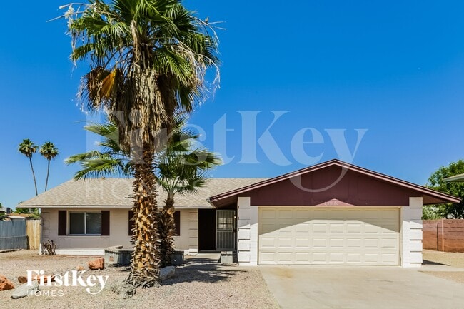 Building Photo - 14016 N 33rd Dr