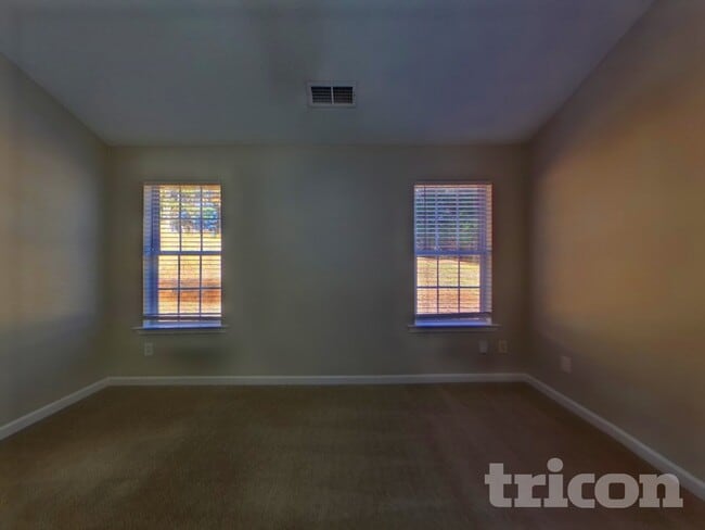 Photo - 5545 Amber Cove Way