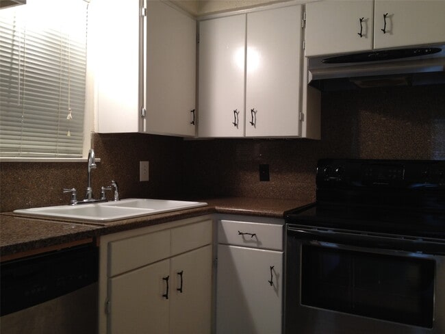 Photo - 710 Colquitt St Unit 07
