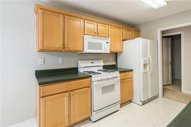 Photo - 227 Westwind Dr