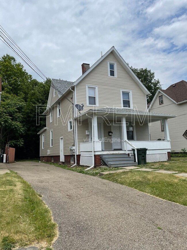 Building Photo - 2325 4th St NW