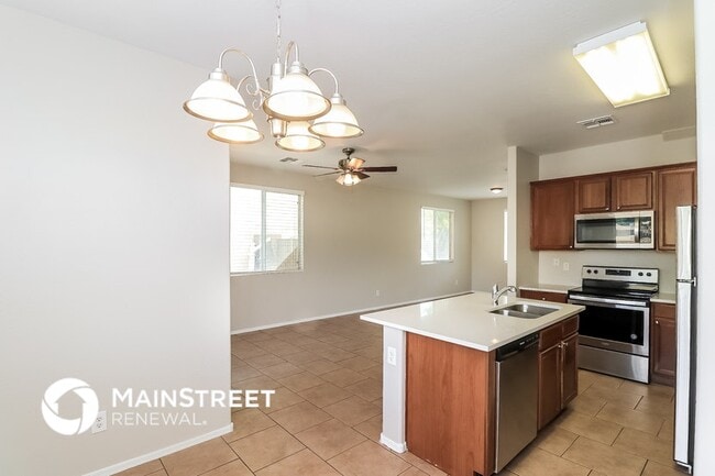 Photo - 10108 W Williams St